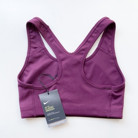 NIKE Sports Bra - Picture 8 of 9